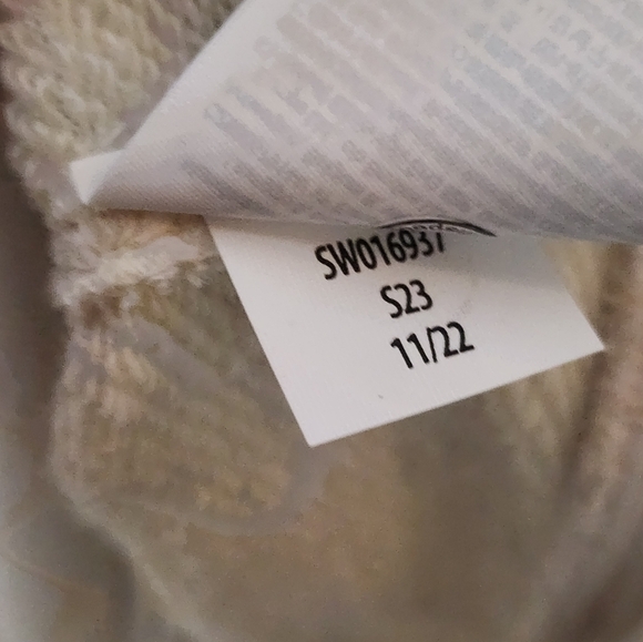 Smartwool White Sleeveless Hoodie with Front Pocket - Picture 7 of 8